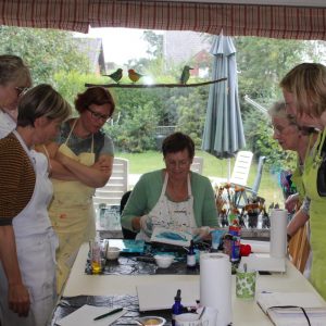 alt=’’Introductie acryl pouring workshop acryl gieten Donna Hoogstraaten’’/>